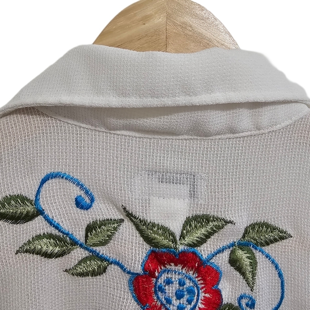Boho White Cottagecore Embroidered Floral button tank top Large - Picture 7 of 14